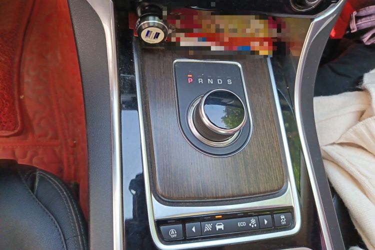 Used Jaguar XFL 2018 XFL 2.0T 200PS Elite Edition Gear Lever