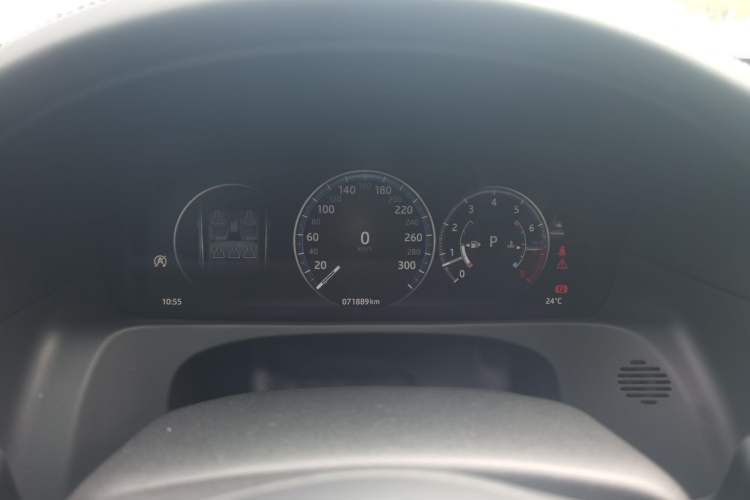 Used Jaguar XFL 2018 XFL 3.0 SC 340 PS Luxury Edition Instrument Cluster