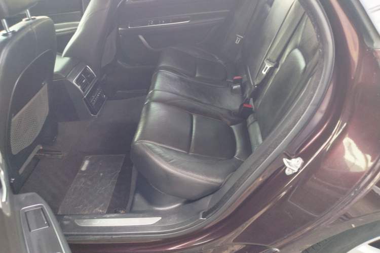 Used Jaguar XFL 2018 XFL 2.0T 250 PS Luxury Edition Left Rear Seat