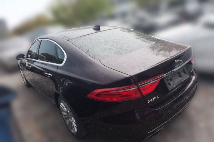 Used Jaguar XFL 2018 XFL 3.0 SC 340 PS Luxury Edition Rear Left 45 Deg