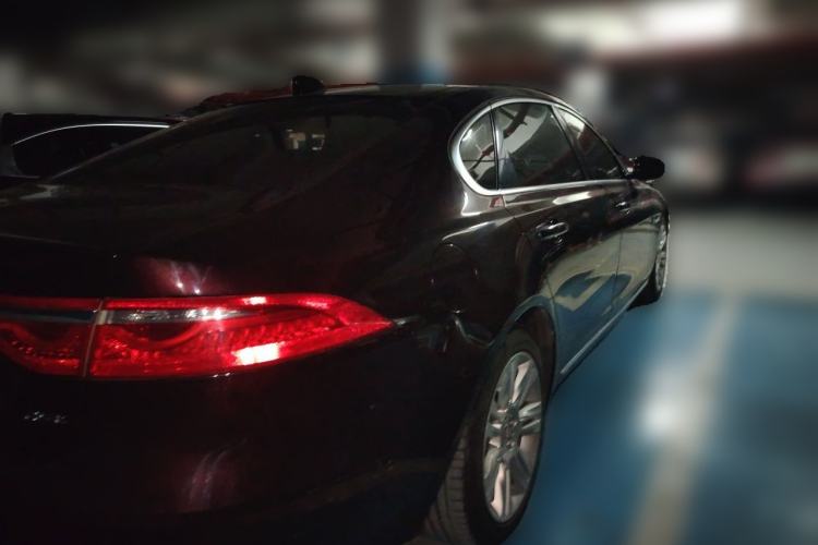 Used Jaguar XFL 2018 XFL 2.0T 250 PS Premium Edition Rear Right 45 Deg