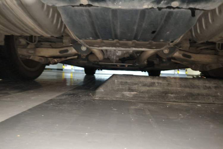 Used Jaguar XFL 2018 XFL 2.0T 250 PS Premium Edition Chassis Rear