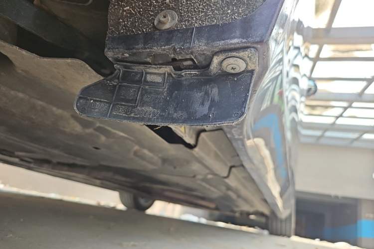 Used Jaguar XFL 2018 XFL 2.0T 200PS Elite Edition Chassis Rear Right