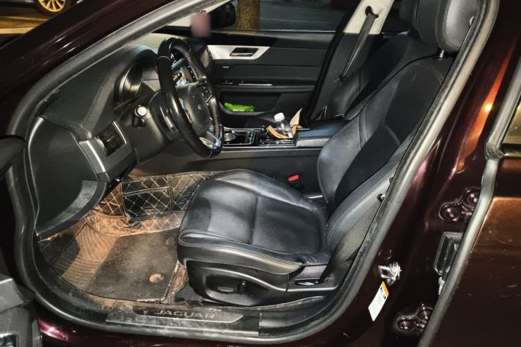Used Jaguar XFL 2018 XFL 2.0T 200PS Luxury Edition Driver Seat