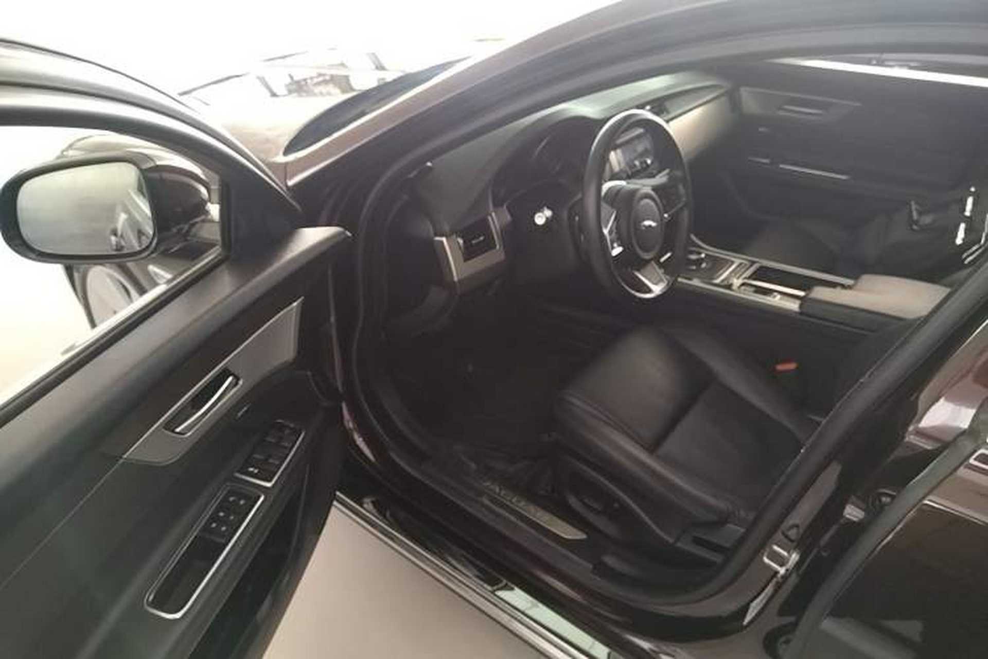 Used Jaguar XFL 2018 XFL 2.0T 200PS Elite Edition Driver Seat