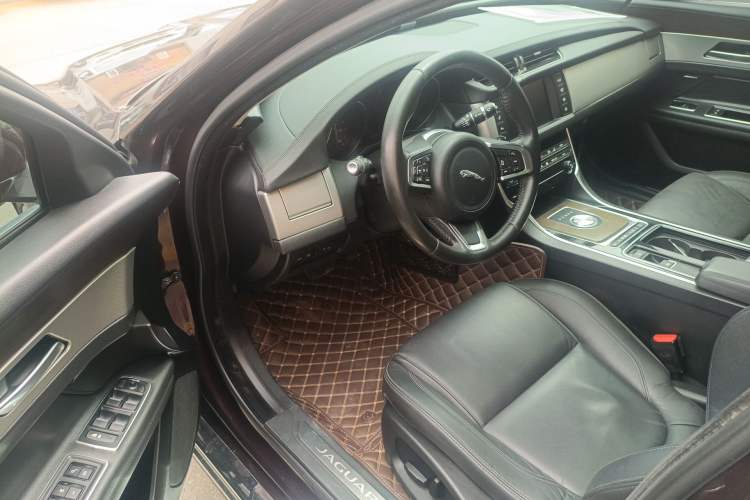 Used Jaguar XFL 2018 XFL 2.0T 200PS Elite Edition Driver Seat