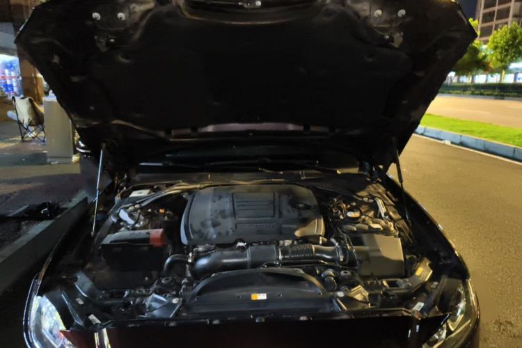Used Jaguar XFL 2018 XFL 2.0T 200PS Luxury Edition Engine Bay