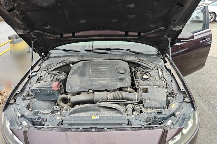 Used Jaguar XFL 2018 XFL 2.0T 200PS Elite Edition Engine Bay