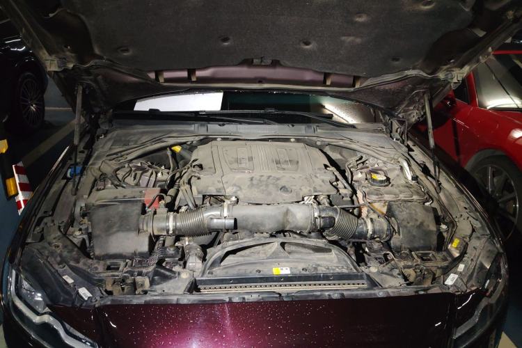 Used Jaguar XFL 2018 XFL 3.0 SC 340 PS Luxury Edition Engine Bay