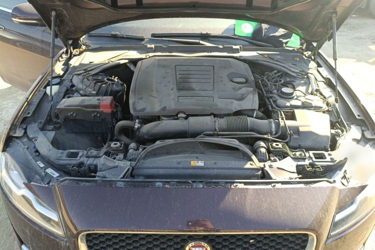Used Jaguar XFL 2018 XFL 2.0T 250 PS Luxury Edition Engine Bay