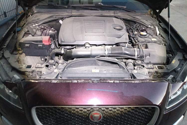 Used Jaguar XFL 2018 XFL 2.0T 200PS Elite Edition Engine Bay
