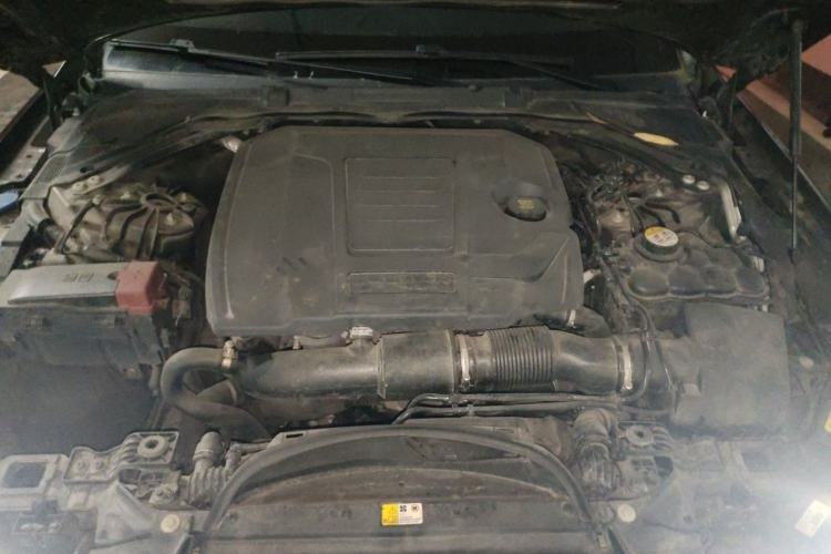 Used Jaguar XFL 2018 XFL 2.0T 250 PS Luxury Edition Engine Bay