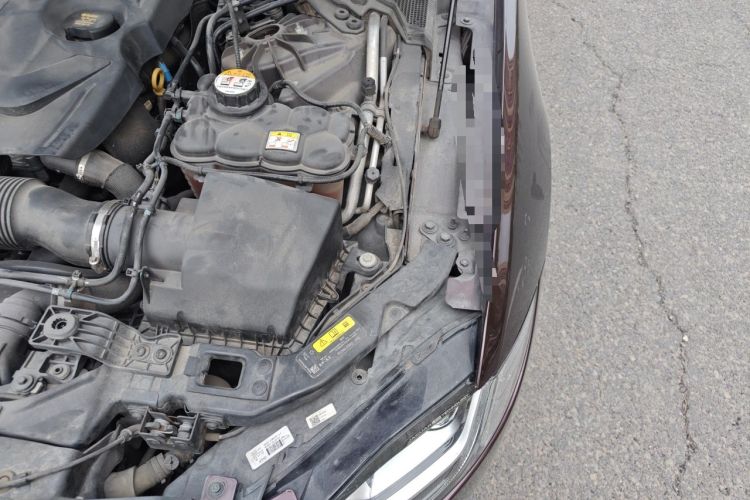 Used Jaguar XFL 2018 XFL 2.0T 250 PS Luxury Edition Engine Bay Left