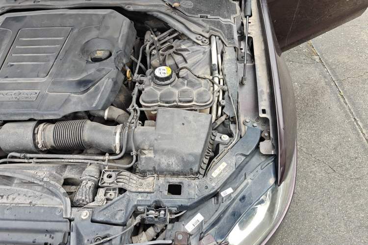 Used Jaguar XFL 2018 XFL 2.0T 200PS Elite Edition Engine Bay Left