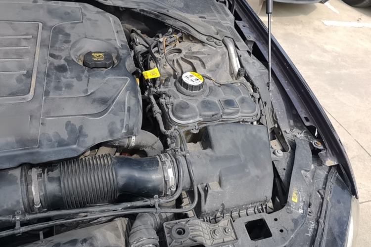 Used Jaguar XFL 2018 XFL 2.0T 250 PS Luxury Edition Engine Bay Left