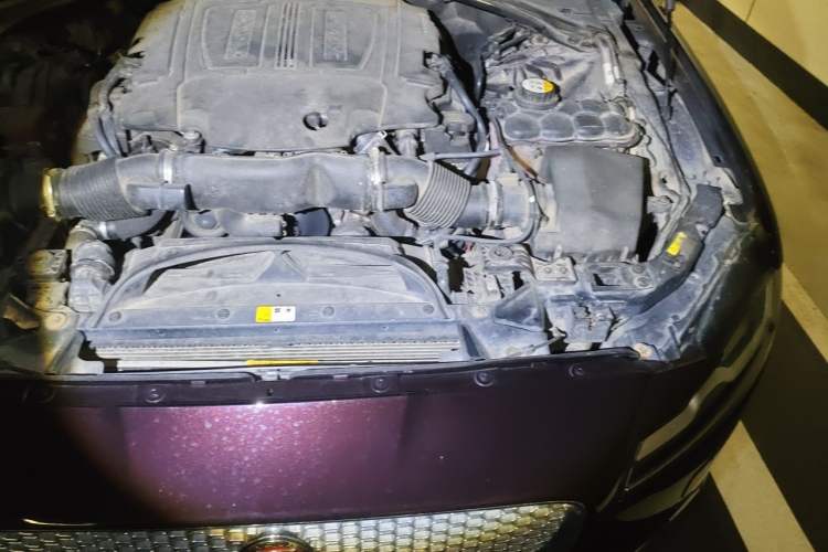 Used Jaguar XFL 2018 XFL 3.0 SC 340 PS Luxury Edition Engine Bay Left