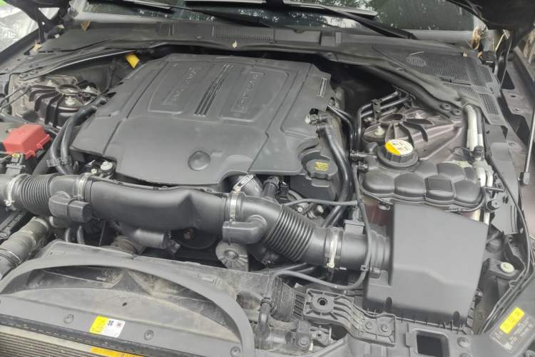 Used Jaguar XFL 2018 XFL 3.0 SC 340 PS Luxury Edition Engine Bay Left