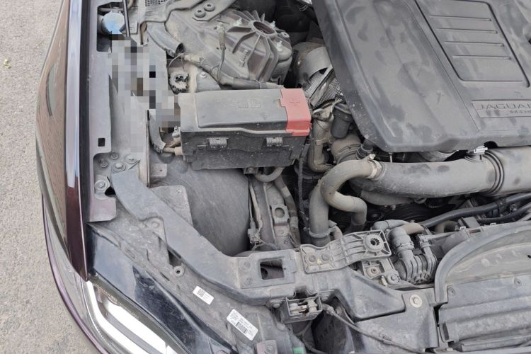 Used Jaguar XFL 2018 XFL 2.0T 250 PS Luxury Edition Engine Bay Right