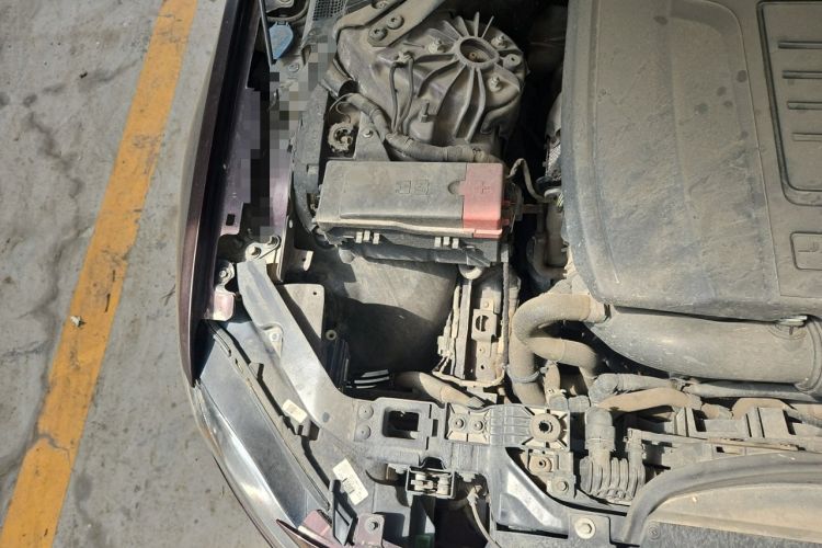 Used Jaguar XFL 2018 XFL 2.0T 200PS Elite Edition Engine Bay Right