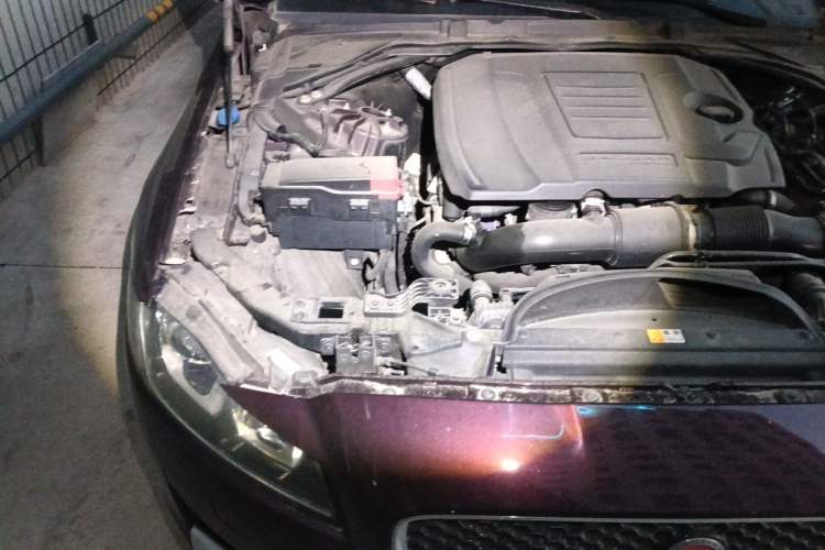 Used Jaguar XFL 2018 XFL 2.0T 200PS Elite Edition Engine Bay Right