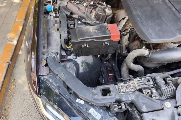 Used Jaguar XFL 2018 XFL 2.0T 250 PS Luxury Edition Engine Bay Right