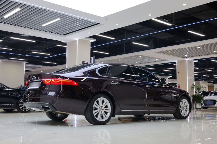 Used Jaguar XFL 2018 XFL 2.0T 250 PS Luxury Edition Exterior 13