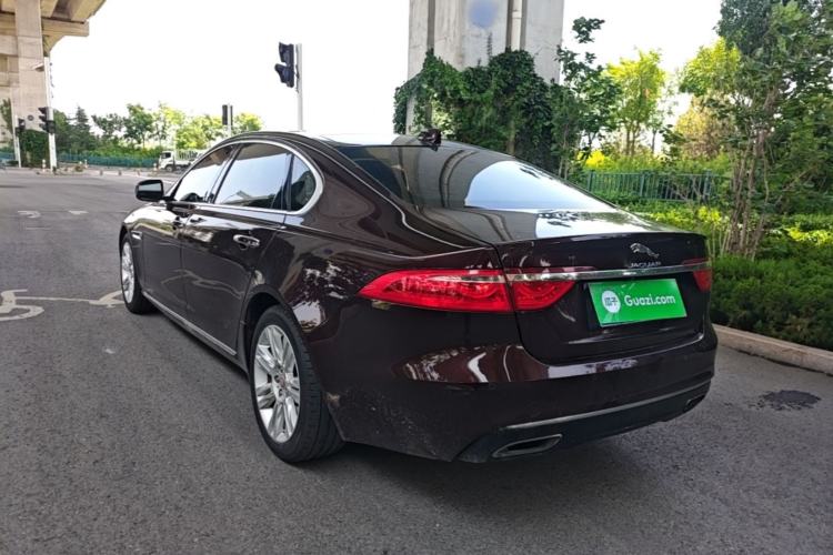 Used Jaguar XFL 2018 XFL 2.0T 250 PS Luxury Edition Exterior 2