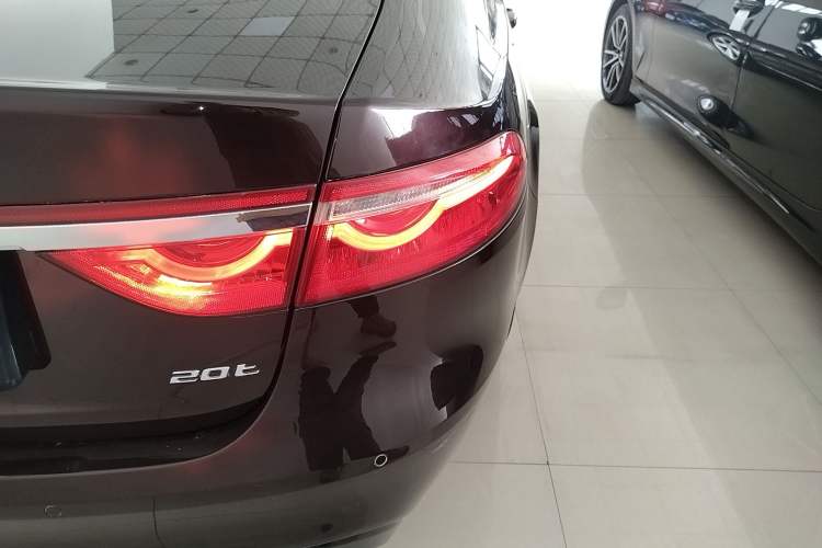 Used Jaguar XFL 2018 XFL 2.0T 200PS Elite Edition Exterior 3