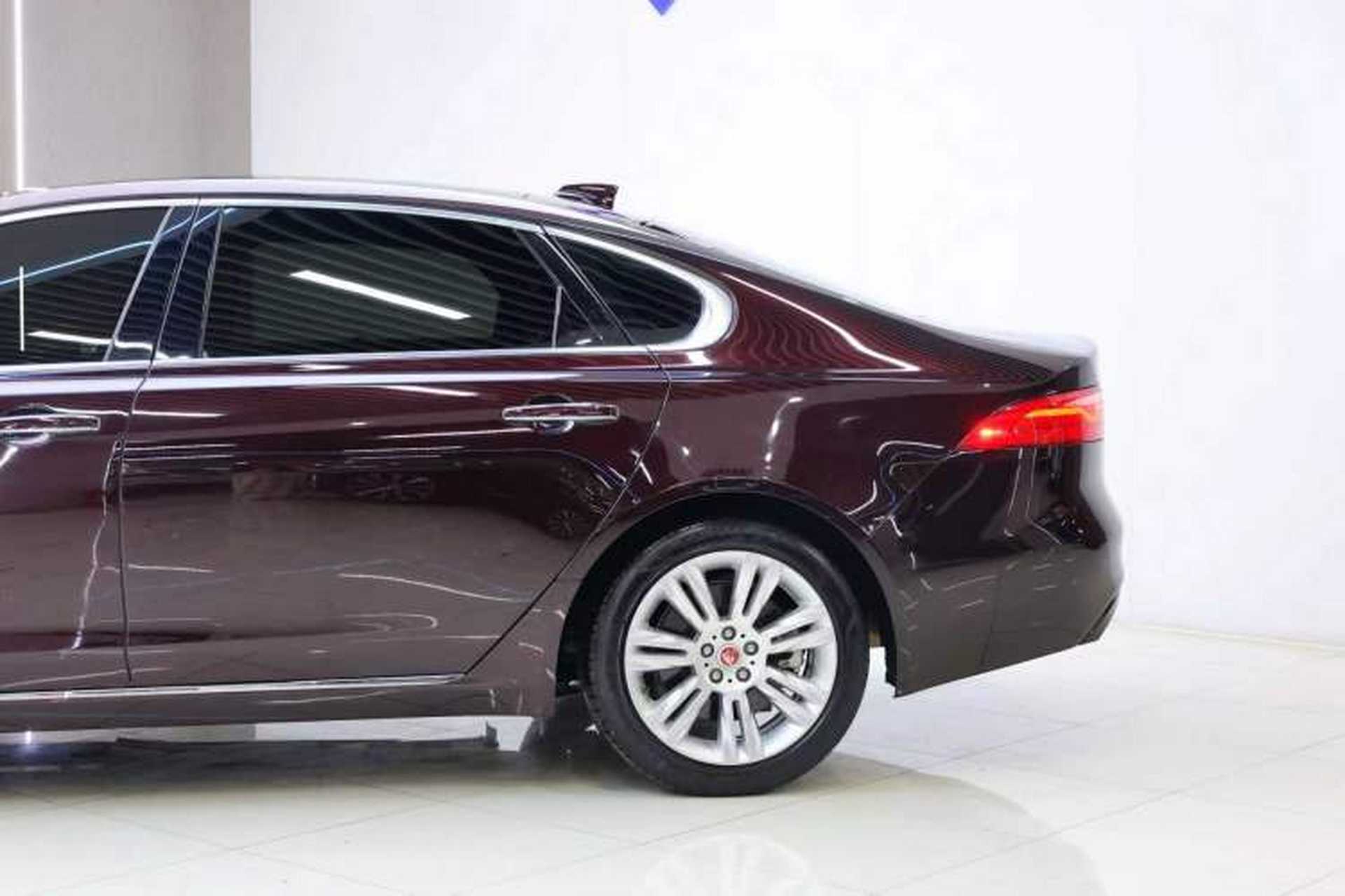 Used Jaguar XFL 2018 XFL 2.0T 250 PS Luxury Edition Exterior 3