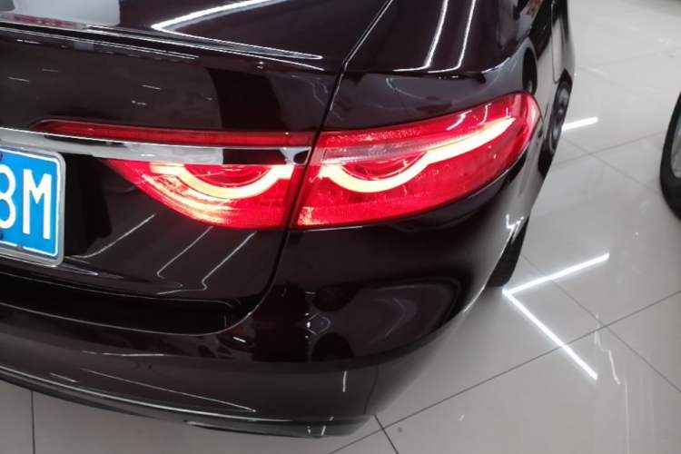 Used Jaguar XFL 2018 XFL 2.0T 250 PS Luxury Edition Exterior 3