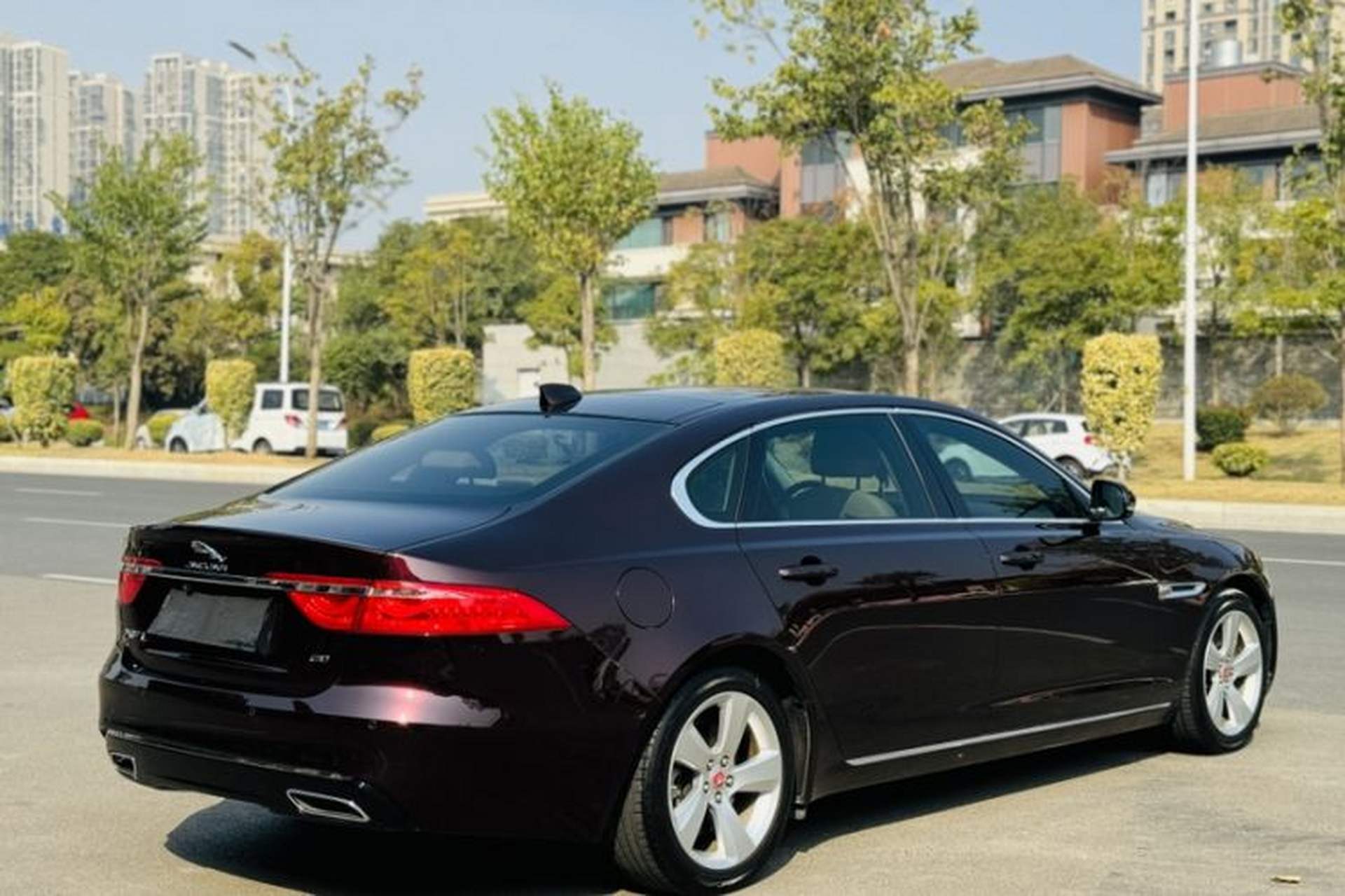 Used Jaguar XFL 2018 XFL 2.0T 200PS Elite Edition Exterior 4