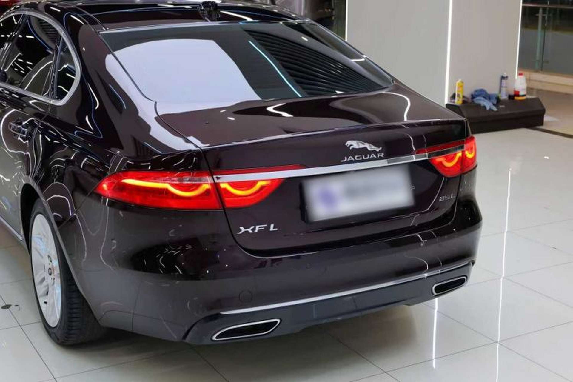 Used Jaguar XFL 2018 XFL 2.0T 250 PS Luxury Edition Exterior 5
