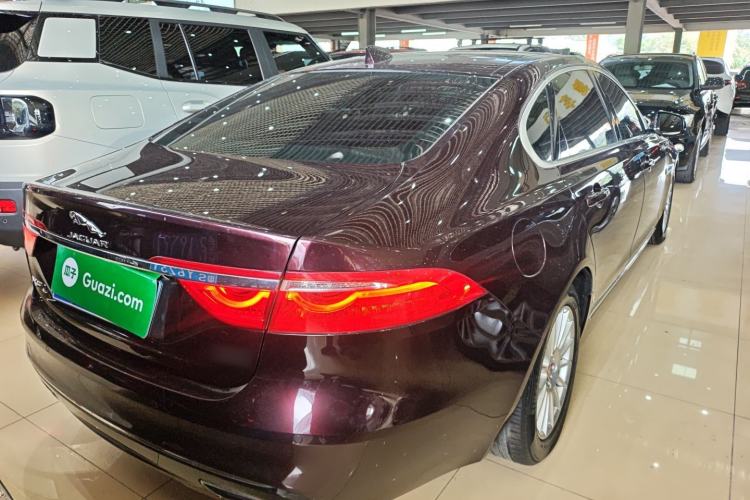Used Jaguar XFL 2018 XFL 2.0T 200PS Luxury Edition Exterior 5