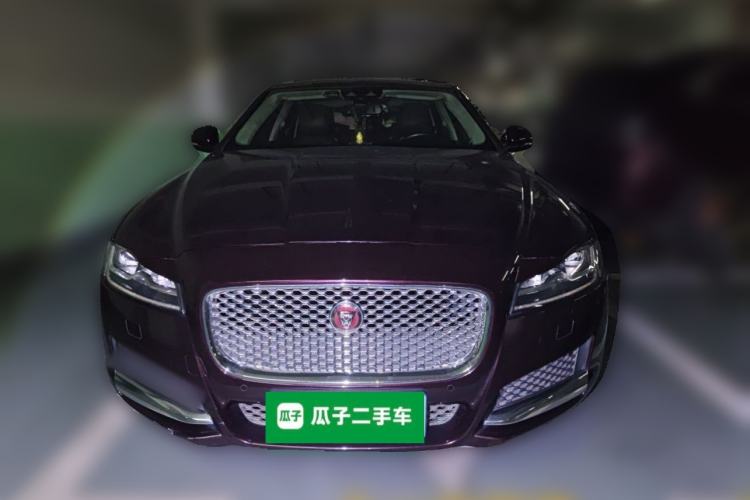 Used Jaguar XFL 2018 XFL 2.0T 250 PS Luxury Edition Front