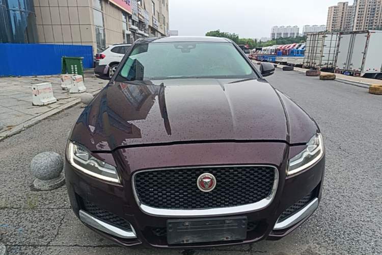 Used Jaguar XFL 2018 XFL 2.0T 250 PS Luxury Edition Front
