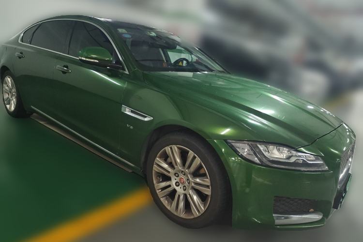 Used Jaguar XFL 2018 XFL 3.0 SC 340 PS Luxury Edition Front Right 45 Deg