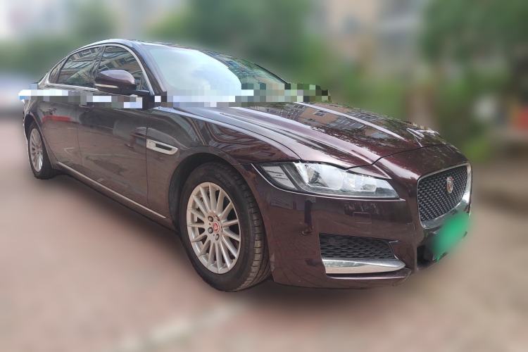 Used Jaguar XFL 2018 XFL 2.0T 200PS Luxury Edition Front Right 45 Deg