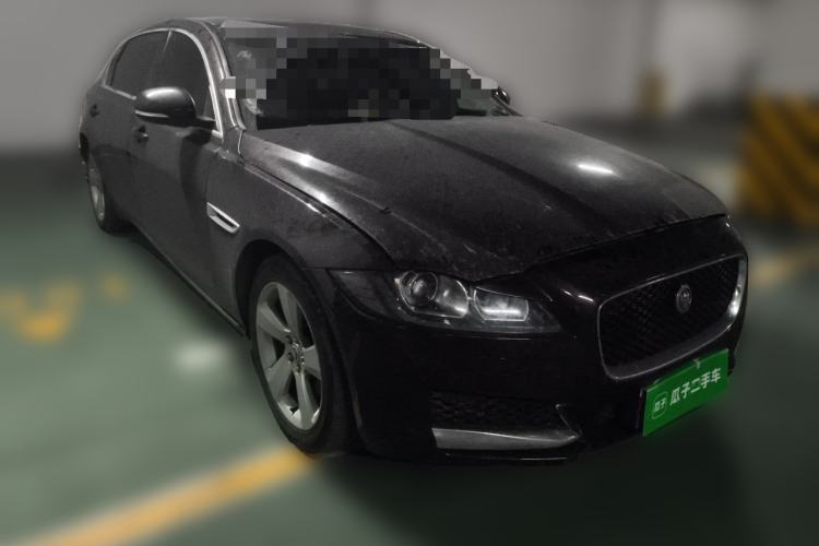Used Jaguar XFL 2018 XFL 2.0T 200PS Elite Edition Front Right 45 Deg