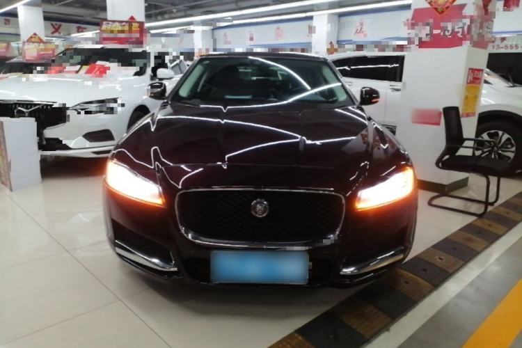 Used Jaguar XFL 2018 XFL 2.0T 250 PS Luxury Edition Front