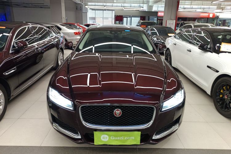 Used Jaguar XFL 2018 XFL 2.0T 250 PS Luxury Edition Front