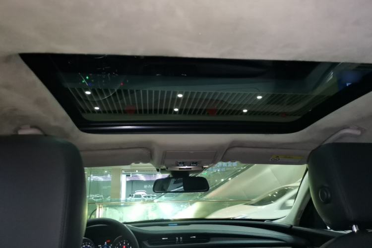 Used Jaguar XFL 2018 XFL 2.0T 200PS Elite Edition Headliner