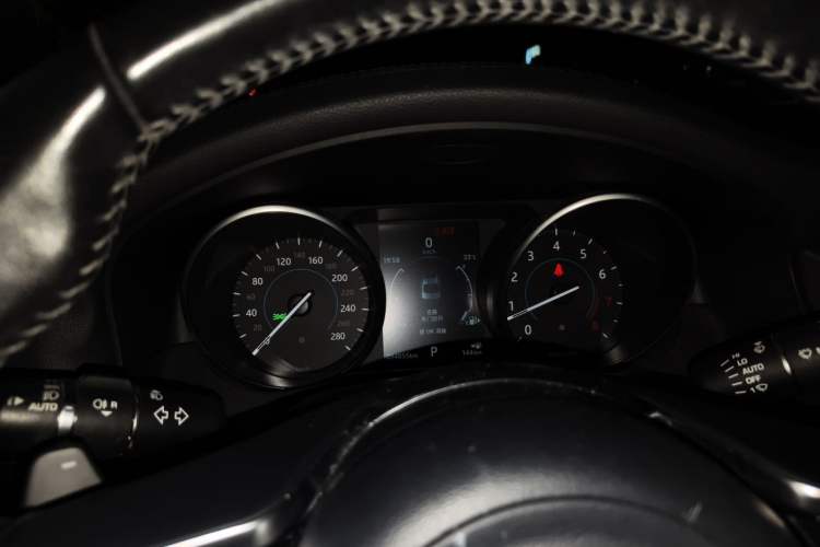 Used Jaguar XFL 2018 XFL 2.0T 200PS Luxury Edition Instrument Cluster