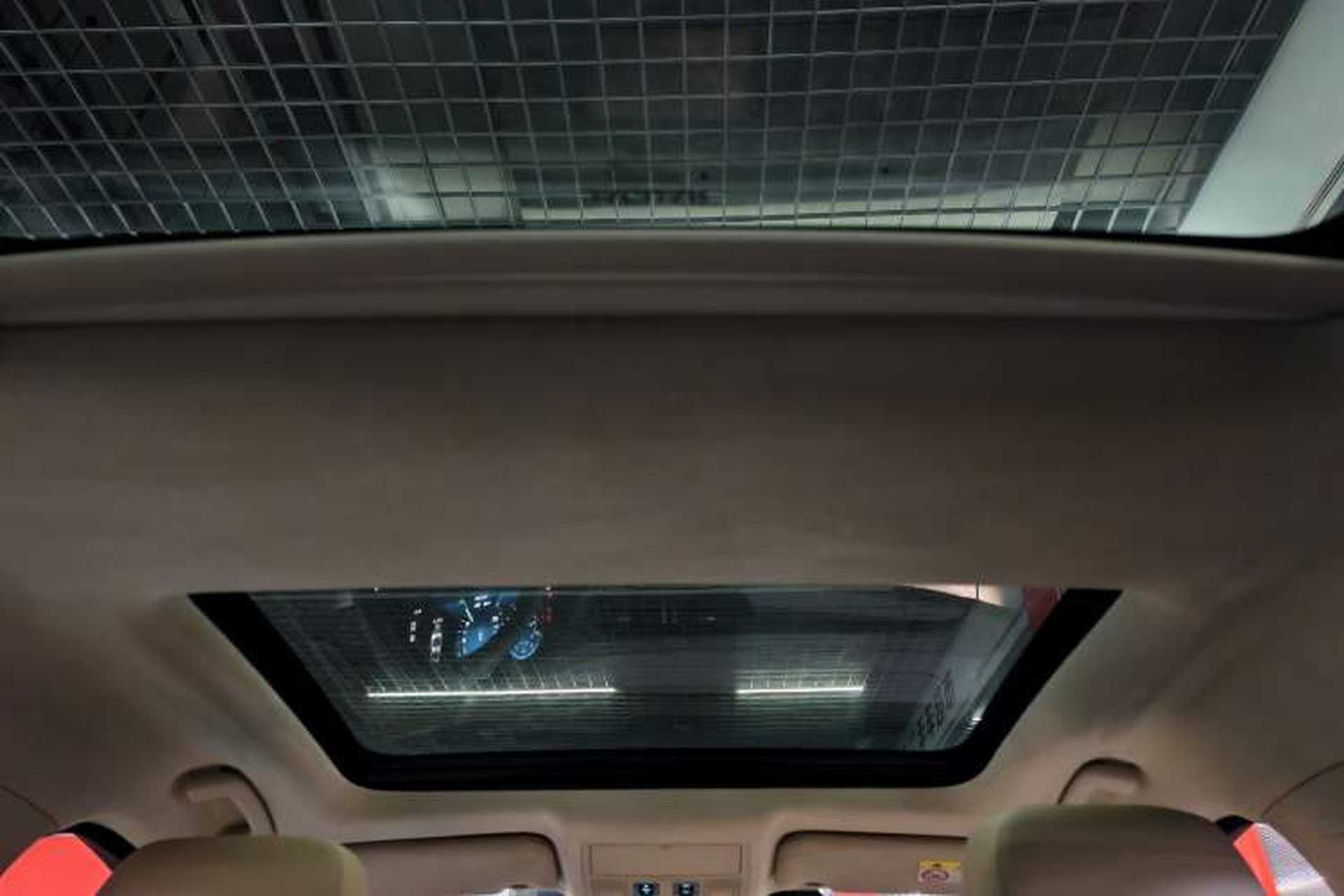 Used Jaguar XFL 2018 XFL 2.0T 250 PS Luxury Edition Interior 11