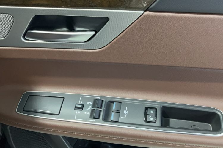 Used Jaguar XFL 2018 XFL 2.0T 250 PS Luxury Edition Interior 15