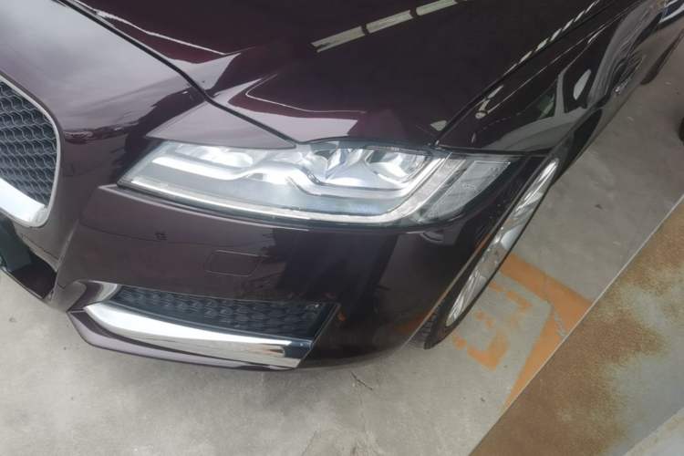 Used Jaguar XFL 2018 XFL 2.0T 250 PS Luxury Edition Left Front Headlight