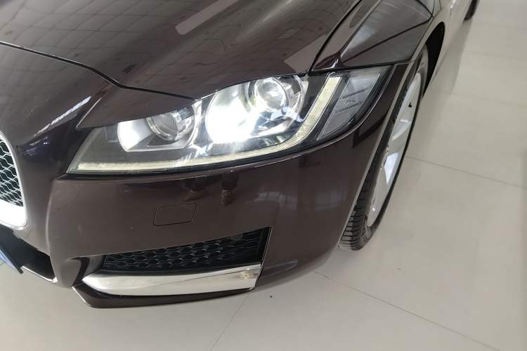 Used Jaguar XFL 2018 XFL 2.0T 200PS Elite Edition Left Front Headlight