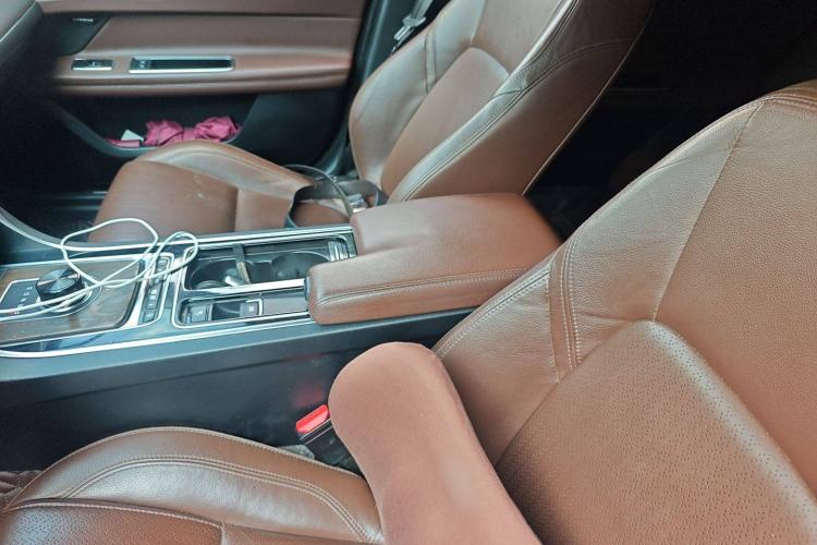 Used Jaguar XFL 2018 XFL 2.0T 250 PS Luxury Edition Left Front Seat