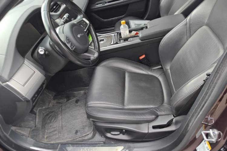 Used Jaguar XFL 2018 XFL 2.0T 250 PS Luxury Edition Left Front Seat