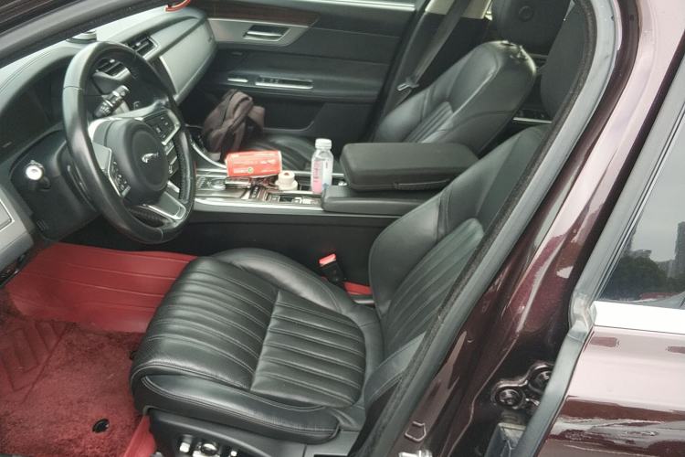 Used Jaguar XFL 2018 XFL 3.0 SC 340 PS Luxury Edition Left Front Seat