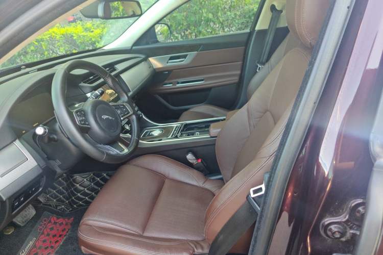 Used Jaguar XFL 2018 XFL 2.0T 250 PS Luxury Edition Left Front Seat